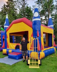 292293348 771464390660761 422546659582897201 n 1658069476 Rocket Dry Bounce House